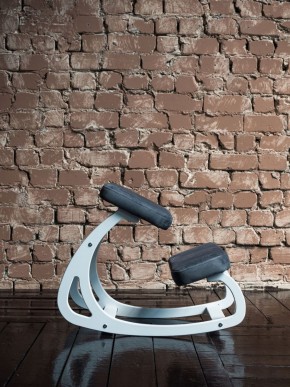 Балансирующий коленный стул Конёк Горбунёк (Белый) в Краснокамске - krasnokamsk.mebel-74.com | фото