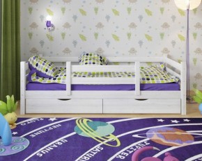 Детская кровать из массива березы Соня-5 (Белый/Лак) в Краснокамске - krasnokamsk.mebel-74.com | фото