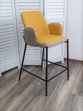 Полубарный стул NYX (H=65cm) VF106 желтый / VF120 серый М-City в Краснокамске - krasnokamsk.mebel-74.com | фото